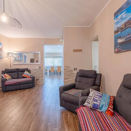 Casa Dolce Con Jacuzzi E Piscina Дом отдыха *